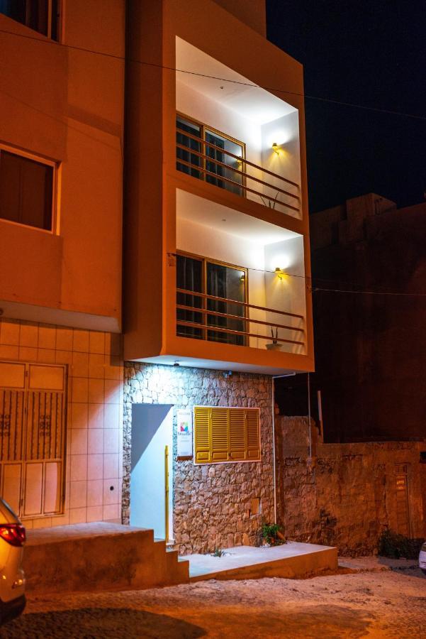 Apartamento Augusta Amwilla Guesthouse Mindelo Exterior photo